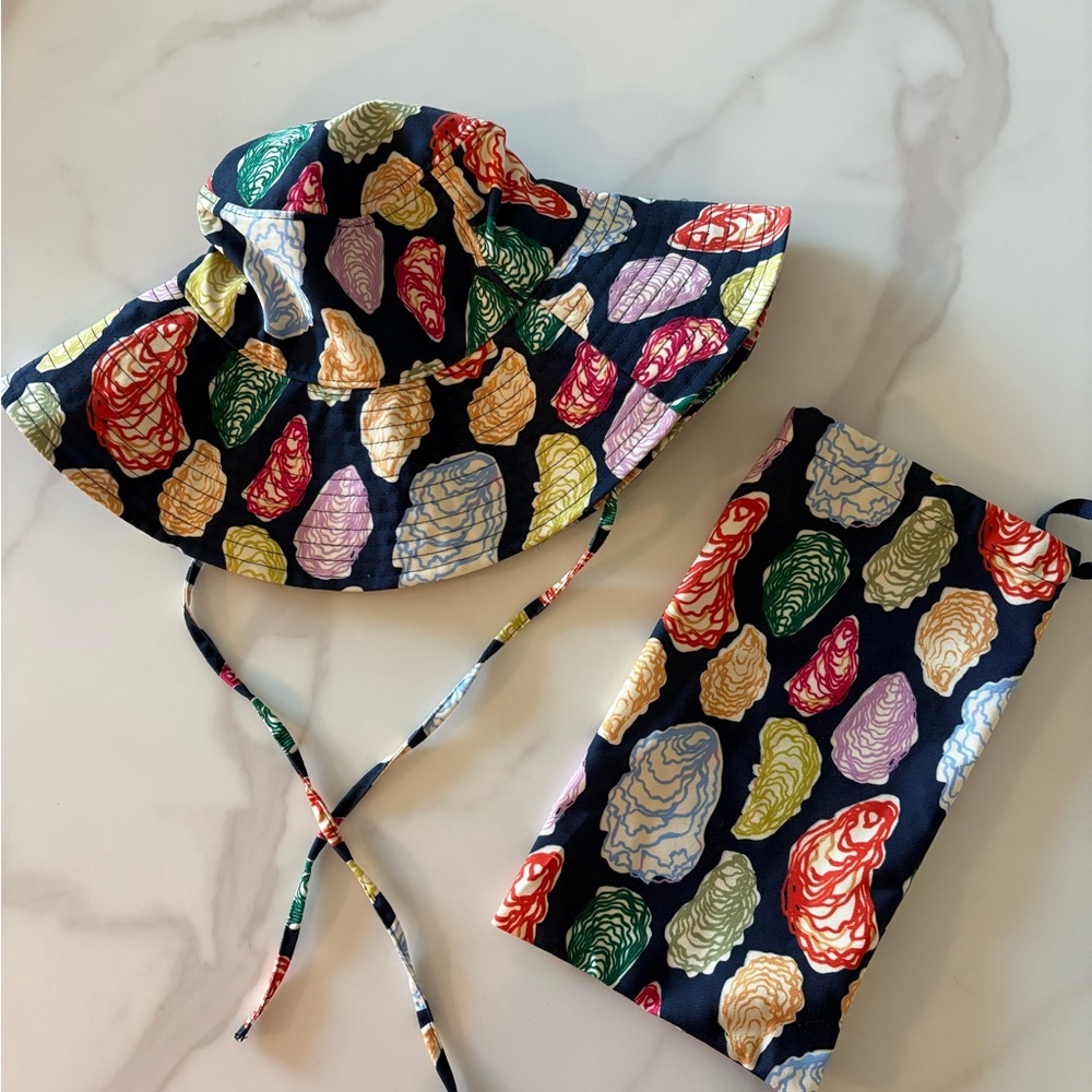 Vera Bradley Shell Print Bucket Hat with Pouch